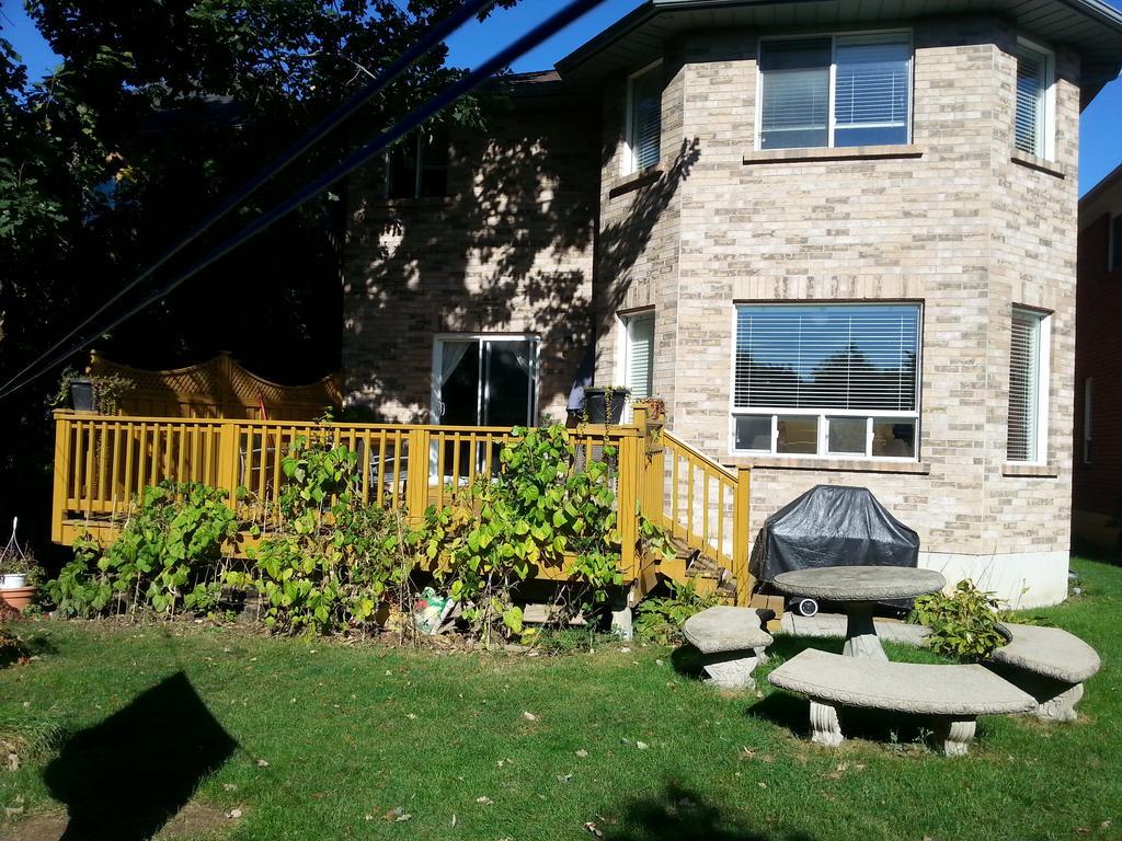 Maria'S Homestay Thornhill Esterno foto